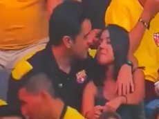Видео с болельщиком, целующим девушку, посмотрели 19 млн раз