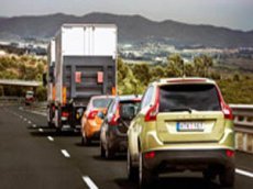 Volvo без водителя испытали на общественных дорогах