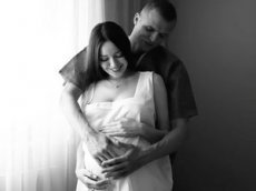 Дмитрий Тарасов показал видео родов своей жены