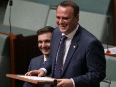 Депутат позвал коллегу замуж при обсуждении легализации гей-браков