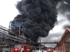 Очевидец снял на видео момент взрыва на заводе «Омский каучук»