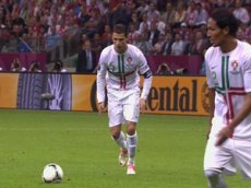 Криштиану Роналду забил гол в матче с Чехией