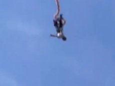 91-летняя пенсионерка на тарзанке