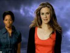 Знаменитости снялись в пародии на рекламу против однополых браков