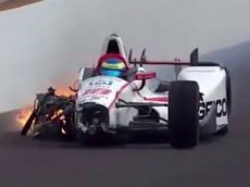 Французский автогонщик разбился на скорости 370 километров в час