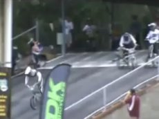 Неудачный старт велосипедной гонки