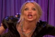 Кэмерон Диаз "зажгла" на вечернем американском телешоу