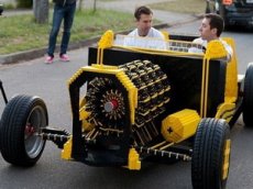 Австралиец собрал настоящий автомобиль из Lego
