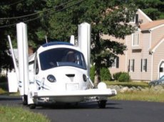 В США начинается выпуск летающего автомобиля