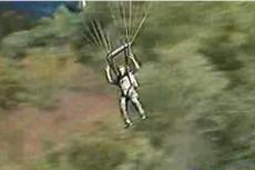 В Вирджинии начались соревнования по бейс-джампингу