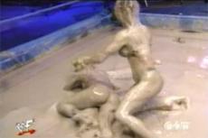 Женский рестлинг: грязные состязания набирают обороты