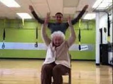 Тренировка весёлой старушки покорила интернет-пользователей