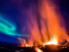 Извержение вулкана в Исландии нарушило авиасообщение в других странах