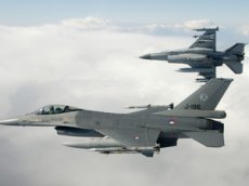 Опубликовано видео опасного сближения норвежского F-16 с российским МиГ-31