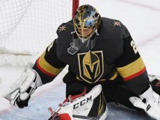 Канадский вратарь «Вегаса» совершил «сейв века»