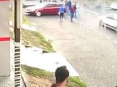 Наезд на пешеходов в Москве попал на видео