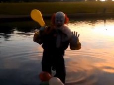 «Cтрашный клоун» выложил в сеть очередной ролик