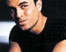 Главную песню Евро-2008 доверили петь Энрике Иглесиасу