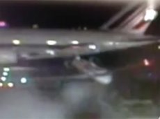 В аэропорту Нью-Йорка столкнулись два самолета