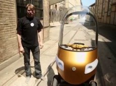 Студенты изобрели гибрид скутера, велосипеда и электрокара