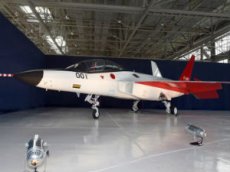 В Японии представили прототип самолета-невидимки