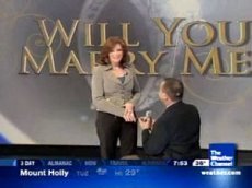 Телеведущей сделали предложение в прямом эфире