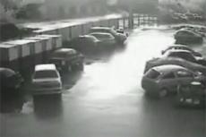 Падение "Боинга" сняла камера наблюдения. Уникальное видео