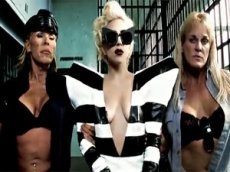 Новый клип Lady Gaga запретили в Британии
