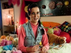 Кэти Перри превратилась в 13-летнего подростка