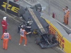 Жуткая авария на открытии этапа «Формулы-1» попала на видео