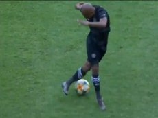 "Хореографический" маневр сделал футболиста звездой Интернета