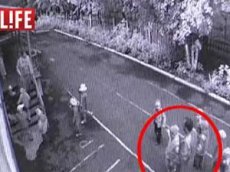 Няня из детсада, рискуя жизнью, отбила у маньяка-педофила 5-летнюю малышку