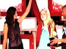 Школьница получила 50 тысяч долларов за SMS-сообщение