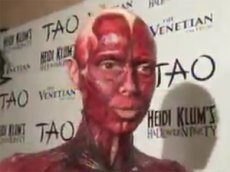 Хайди Клум нарядилась трупом на Хэллоуин