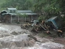 Тропический шторм в Центральной Америке унес жизни более 130 человек
