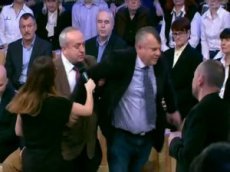 Украинского политолога вывели из студии из-за Ту-154