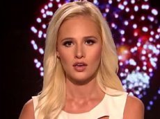 Критикующая Обаму блондинка стала звездой Интернета