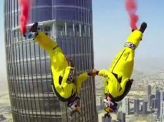 233 лучших видео года объединили в один ролик