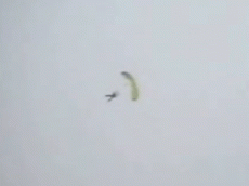 Американская спортсменка собирается прыгнуть с парашютом из стратосферы