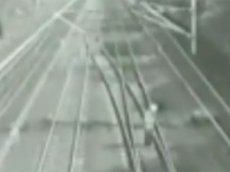 Австралийский железнодорожник чудом остался жив