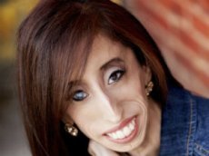 Видеоролик о самой уродливой женщине в мире взорвал интернет