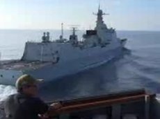 Видео опасного сближения китайского и американского эсминцев