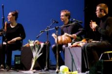 Овощной оркестр радует зрителей музыкой и … супом!