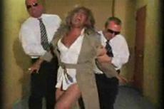 В Интернете появилась пародия на клип Бейонсе "Ring The Alarm"