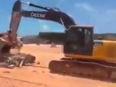 Разгневанный суданец наказал шефа, задержавшего зарплату