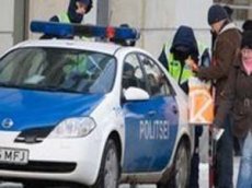 Американский полицейский "проучил" старушку электрошокером