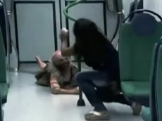 Телевизионщики инсценировали атаку зомби на пассажиров метро