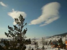 Вращающиеся на месте облака заснял на видео иркутский фотограф