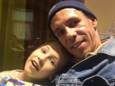 Панин и его дочь Аня показали демо клипа Костюшкина с их участием