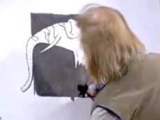 Слон с помощью фломастера превращается в Пеле